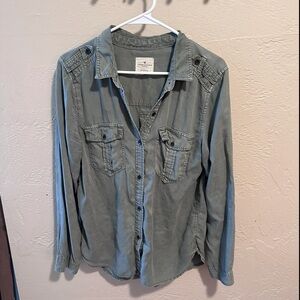 American Eagle Button Down